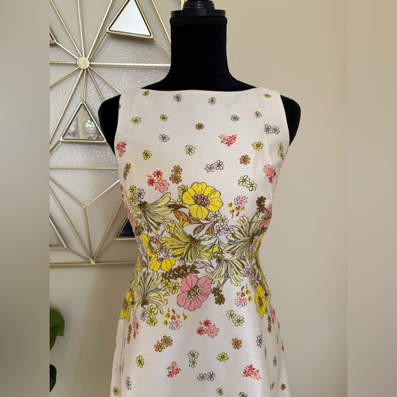 Ann Taylor Loft dress in size 2P 100% cotton. - Picture 4 of 6